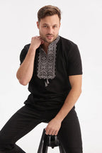Tshirt noir avec broderie artisanale marocaine blanche