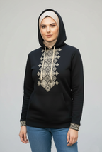 Hoodie Noir avec Broderie Traditionnelle Élégante