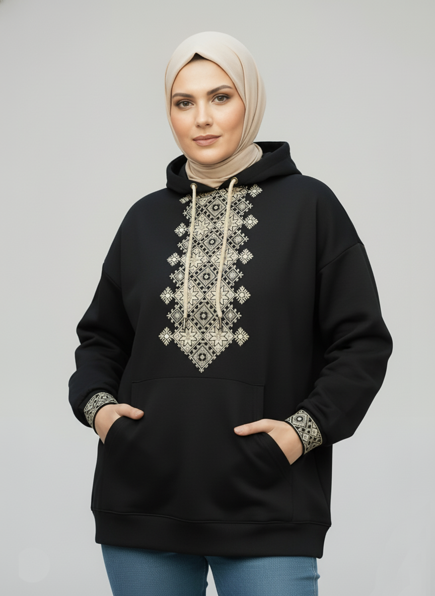 Hoodie Noir avec Broderie Traditionnelle Élégante