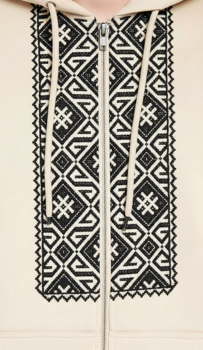 Hoodie Beige à Broderie Traditionnelle – Style & Confort Premium