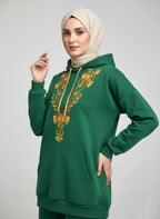 Hoodie Traditionnel Luxe – Broderie Dorée sur Vert Émeraude