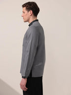 Chemise grise traditionnelle avec broderie artisanale noire