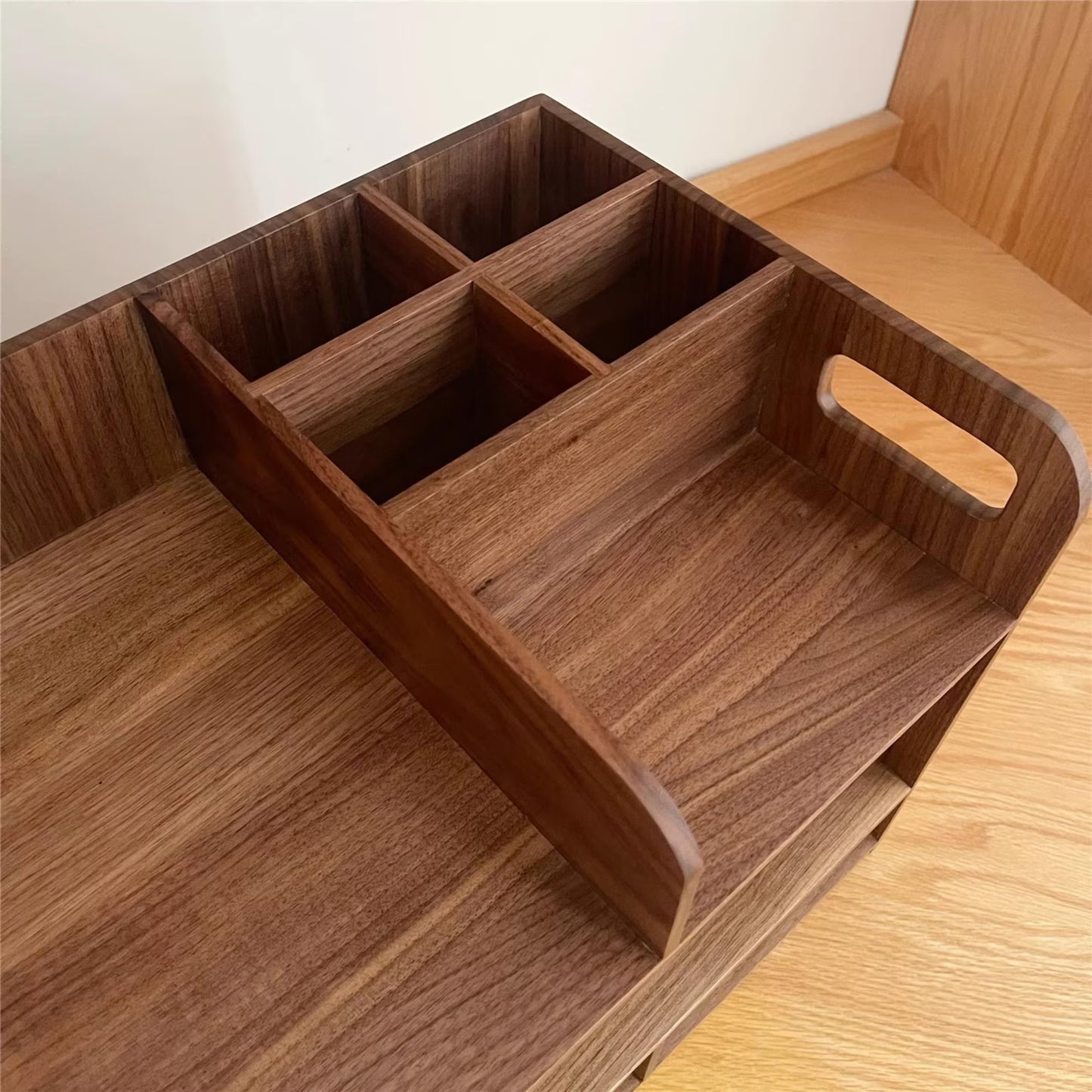 Organisateur & Rangement Élégant pour Documents et Accessoires